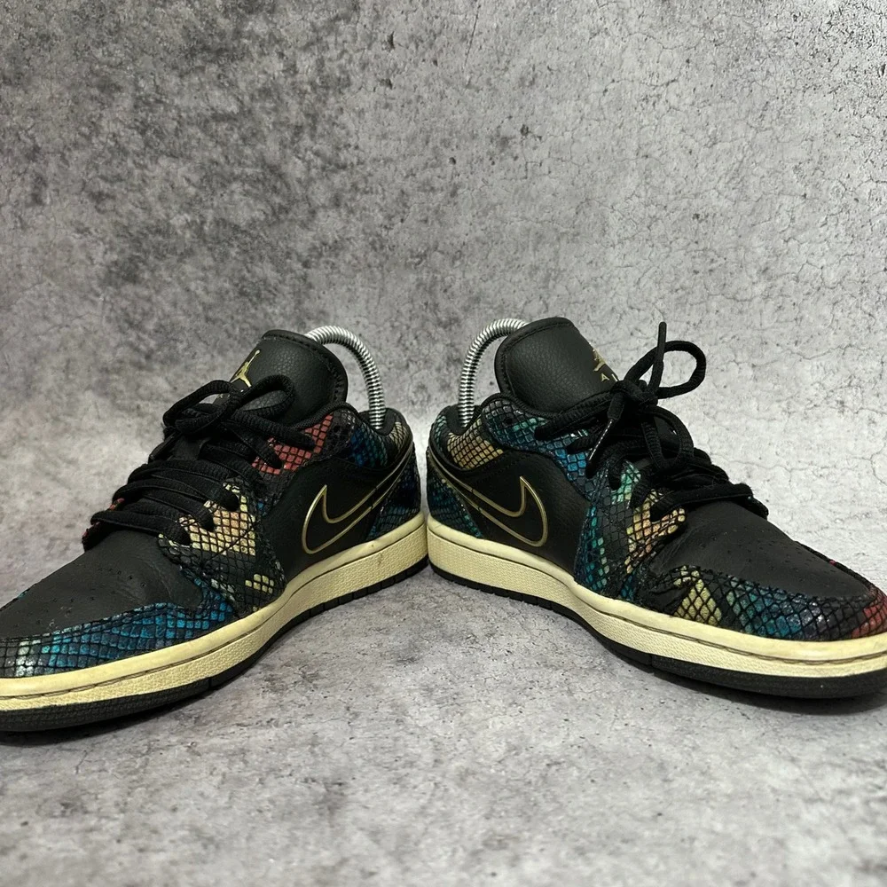 Nike Air Jordan 1 Low SE Kids 5.5 Black Multicolor Snakeskin CW5580-001 Gold